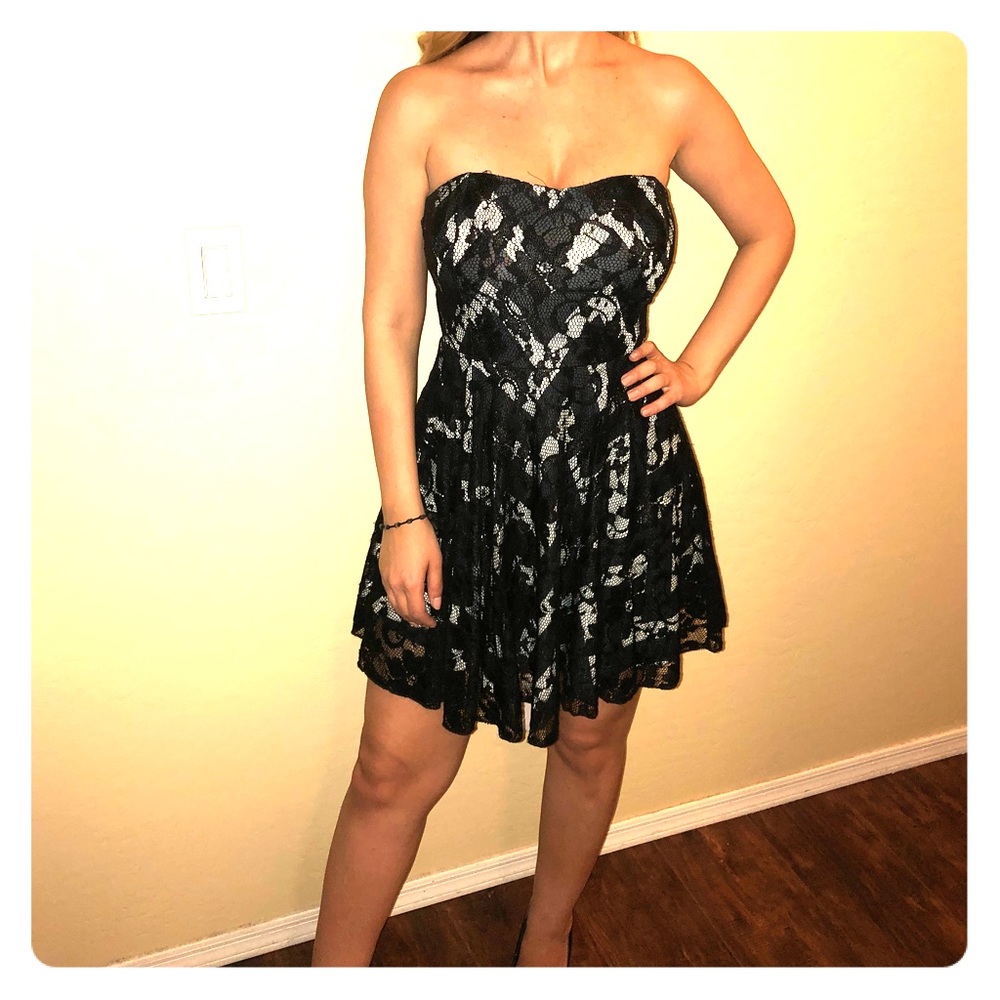 Lace mini dress